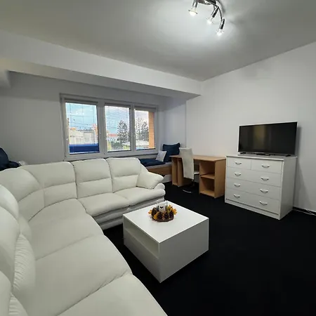 2 Bedroom, Kitchen And Terrace Lejlighed *