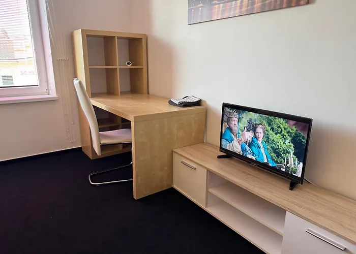 Apartment 2 Bedroom, Kitchen And Terrace