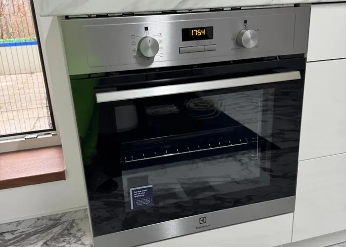 2 Bedroom, Kitchen And Terrace *